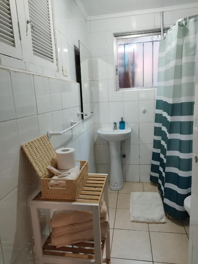 Hostal Casa Lhotse Βίνα Ντελ Μαρ Εξωτερικό φωτογραφία